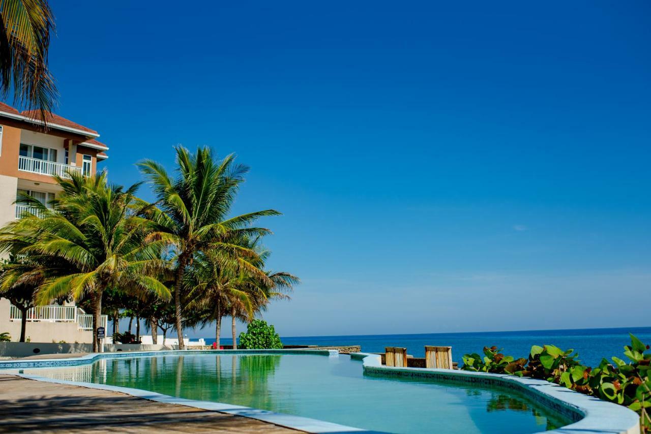 Ocho Rios Penthouse At Whispering Seas Daire Dış mekan fotoğraf