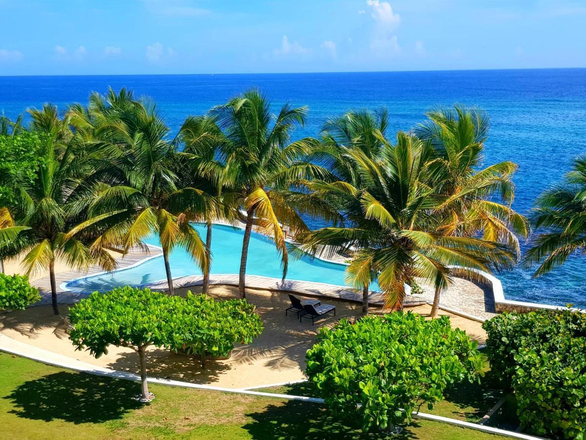 Ocho Rios Penthouse At Whispering Seas Daire Dış mekan fotoğraf